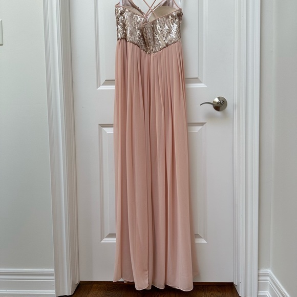 Donna Morgan Bridesmaid/formal dress - Picture 2 of 7